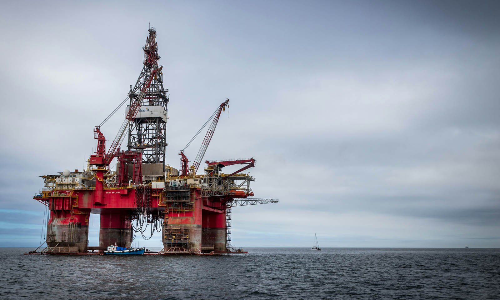 offshore oil platform
